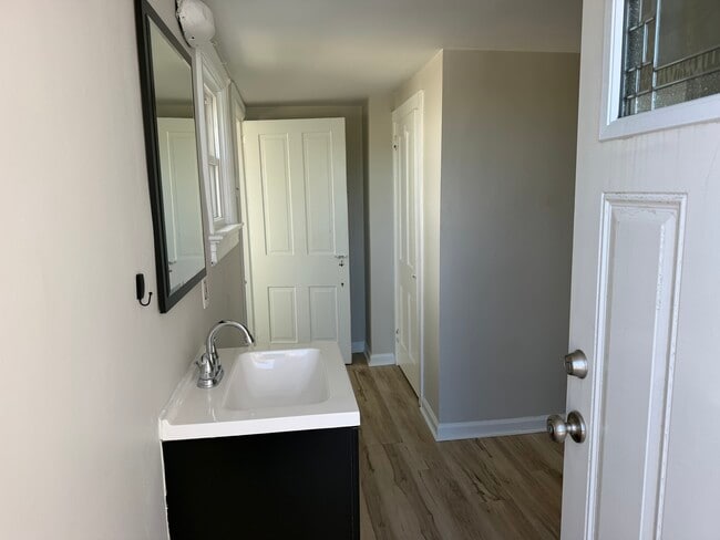Photo - 30 N Main St Unit 1 Bedroom