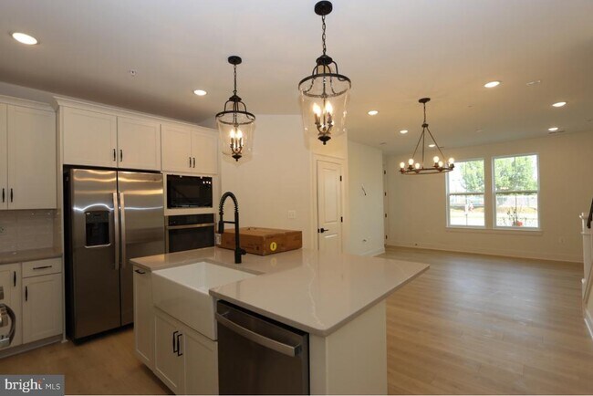 Photo - 117 E Cromwell St Unidad A