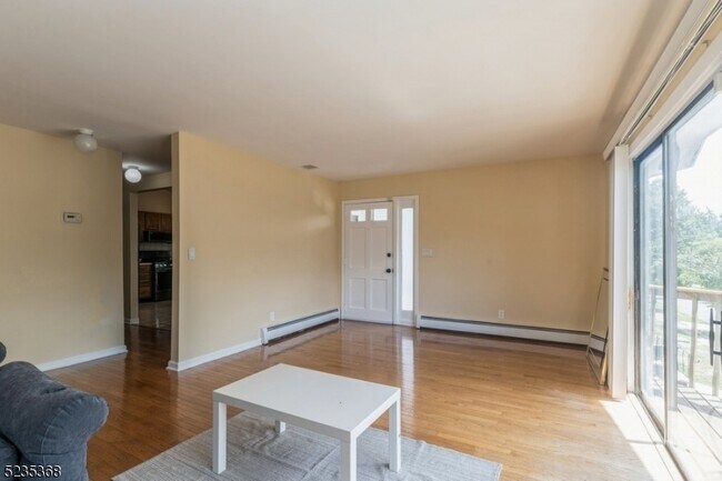 Photo - 14 Linden Ave