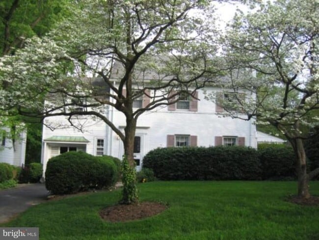 Photo - 9405 Locust Hill Rd