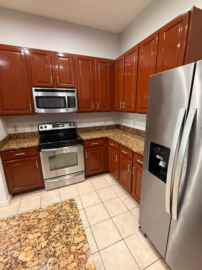 Cocina - 3712 Avalon Park E Blvd