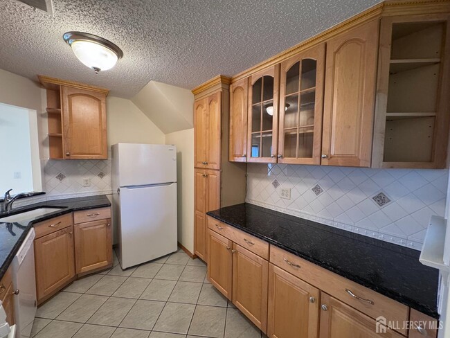 1706 Pebble Pl