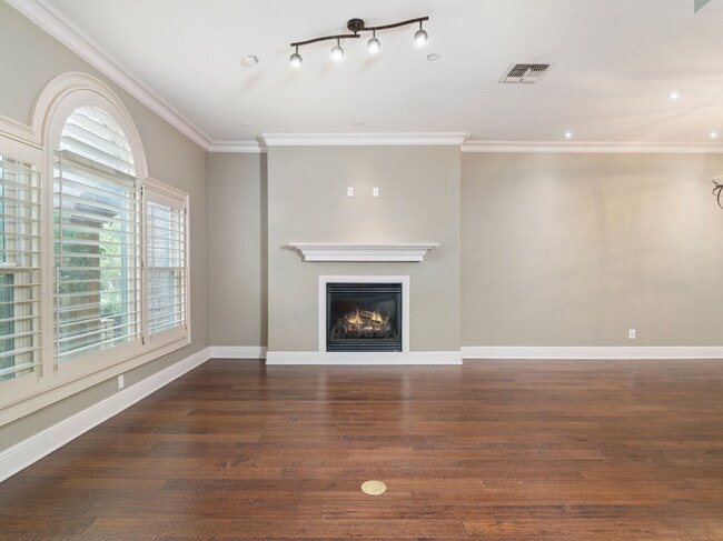 Photo - 123 Eaton St