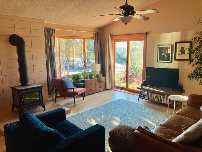 Photo - Stylish 3BR/2BA Single-Level Home — Lease Takeover