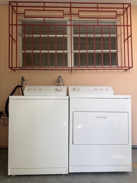 Washer and Dryer - 662 NE 132nd St Unit Beautiful 3 Bed 2 Bath