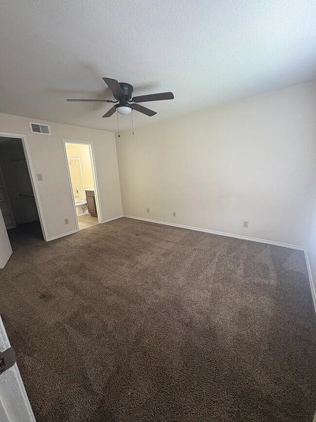 9700 Leawood Blvd Unit 216