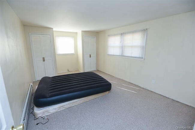 Photo - 40 Bluefields Ln