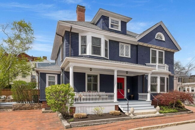 Photo - 115 Court St