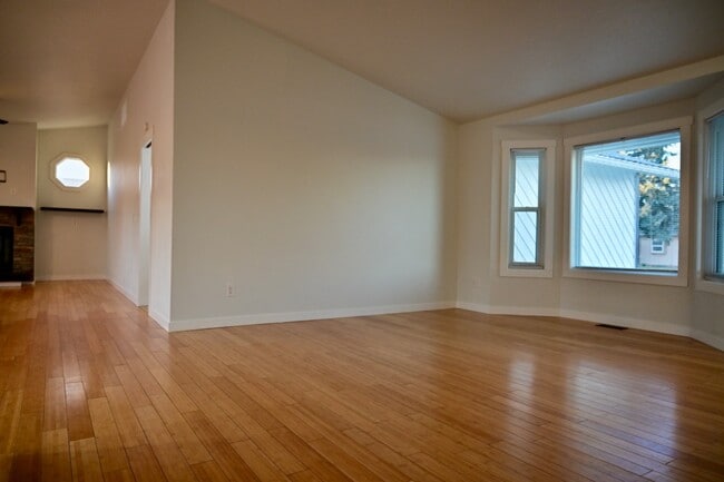 Photo - 4400 S Carbine Ave