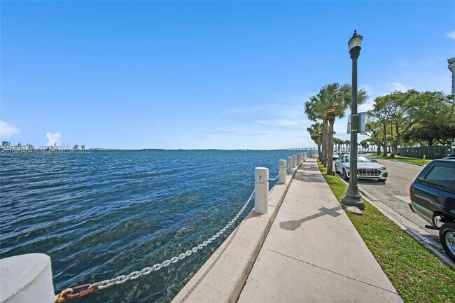 Photo - 1408 Brickell Bay Dr Unit 418