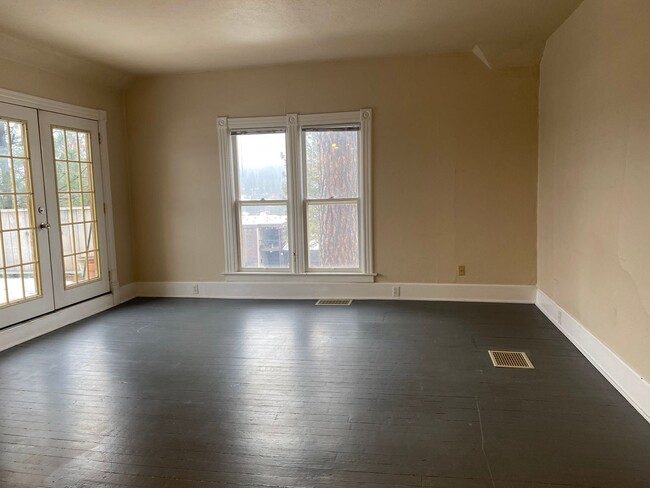 Building Photo - 2217 W 5th Ave Unit 3 Rental