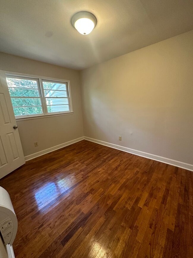 Photo - 1309 W 22nd St