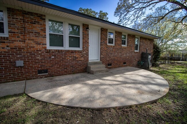 Photo - 1515 Sandra Dr