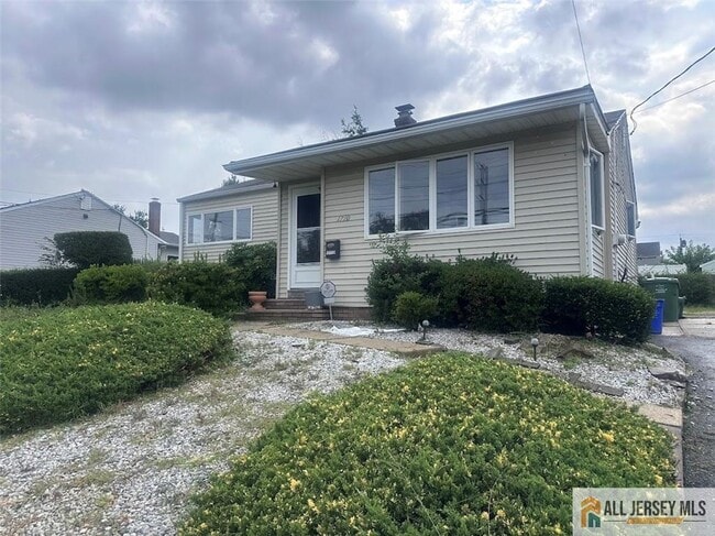 1710 Lincoln Hwy