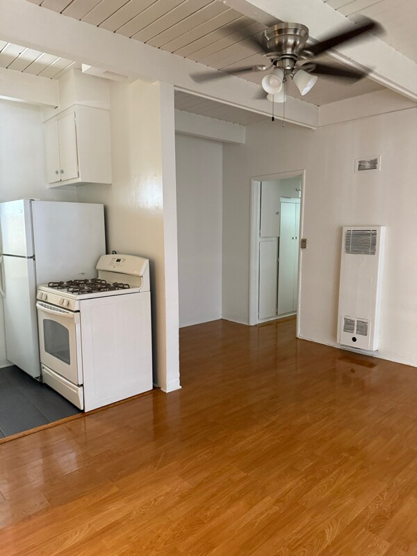 Building Photo - 1909 Beachwood Dr Rental