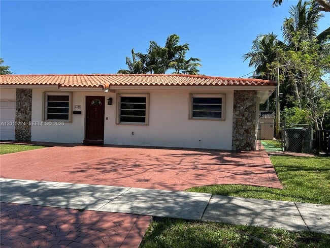 Building Photo - 6510 SW 20th St Unit 0