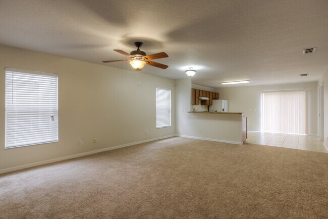 Photo - 735 Windrose Dr