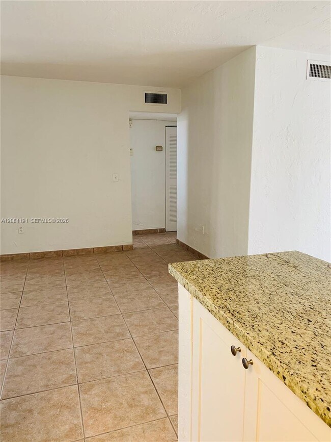 6900 N Kendall Dr Unit A304