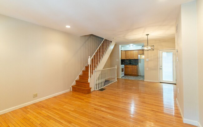 Photo - Location Location Location beauty near Mar...