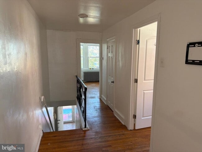 Photo - 4013 Teesdale St