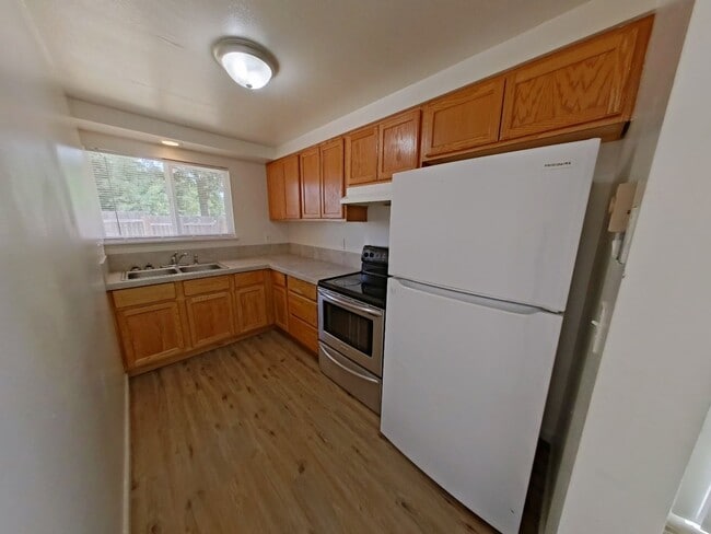 Photo - 4943 Bluebelle Way