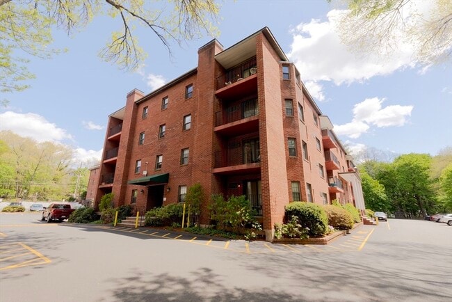 Photo - 16 Winter St Unit 42C
