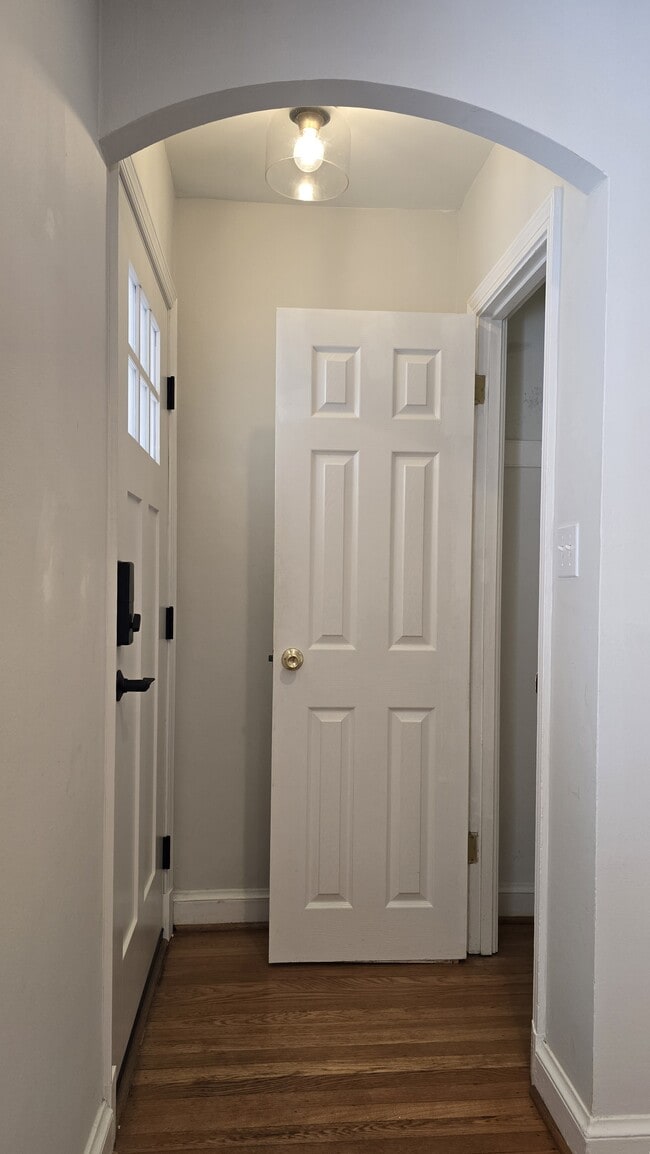 Photo - 136 Wesmond Dr