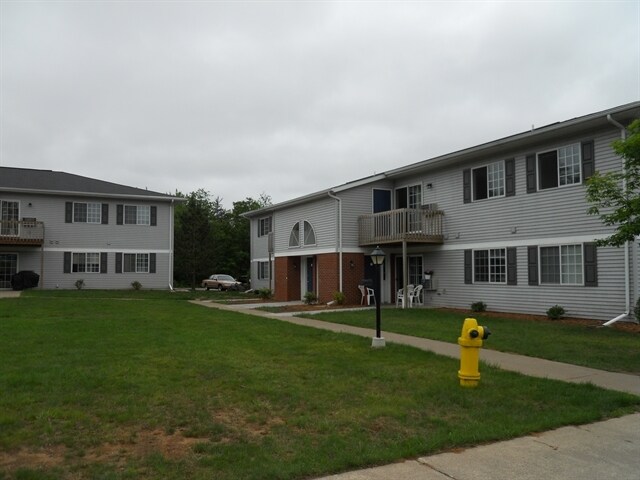 Woodridge Apartments - Woodridge Apartments
