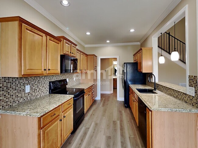 Photo - 4127 Lazarus Way