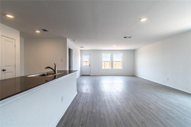 Photo - 2302 Medusa Dr