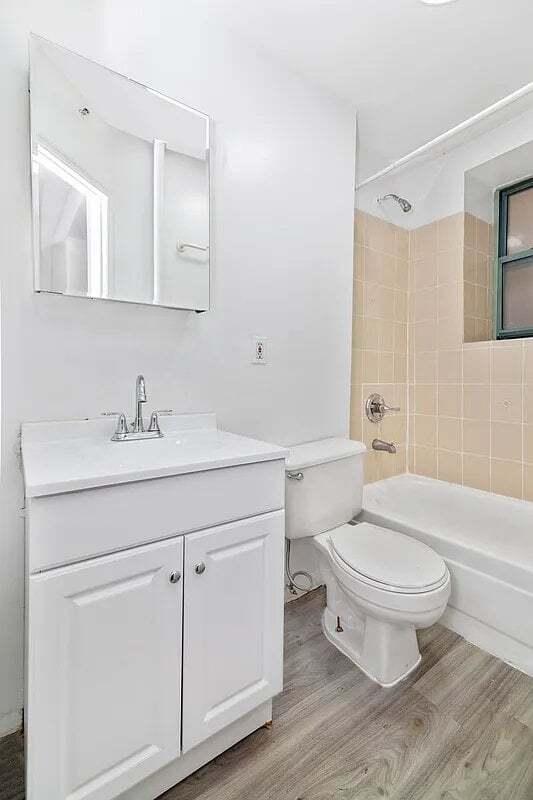 Photo - 243 W 63rd St Unit 4F