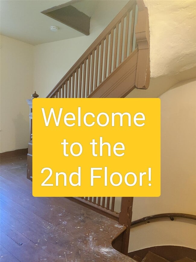 Building Photo - 85 N Hamilton St Unit 2 Rental