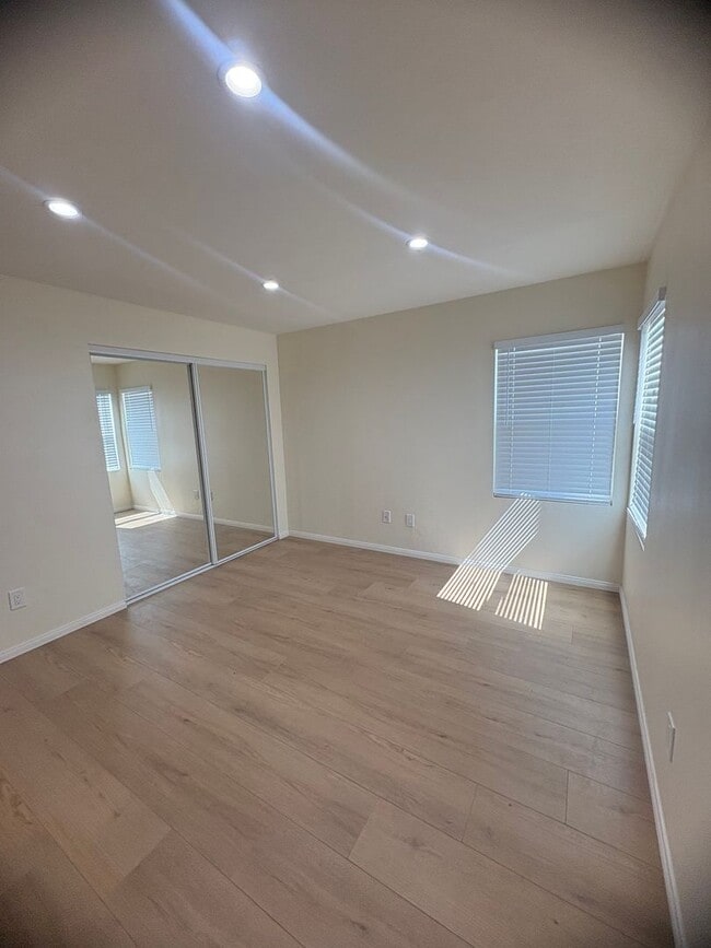 Photo - Oxnard - Single story, fully updated, two ...
