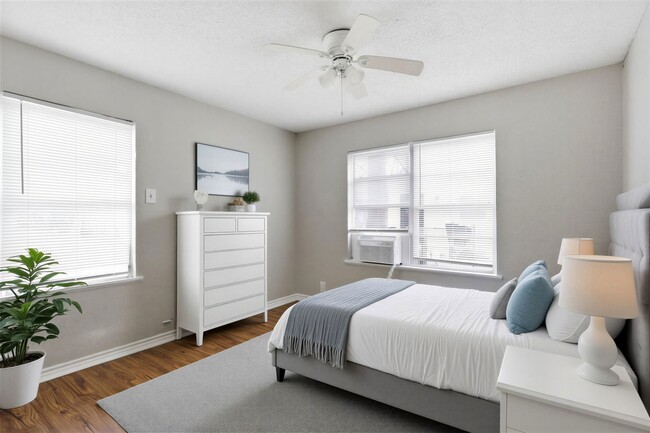 Photo - 1114 1st Ave N