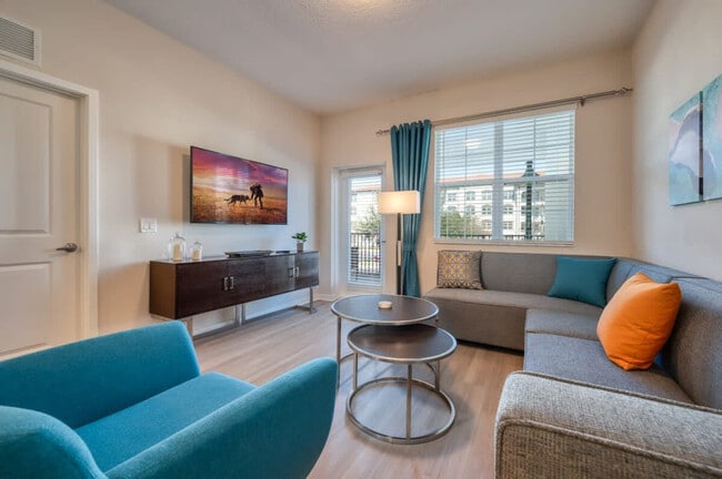 Building Photo - 4013 Breakview Dr Rental