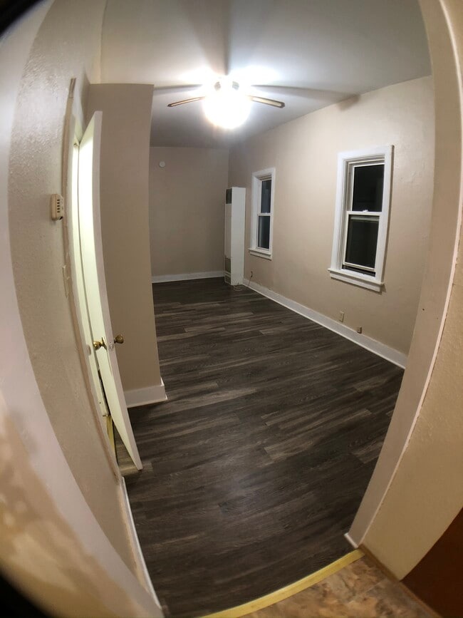 Living Room - 1507 Michigan Ave Unit 1