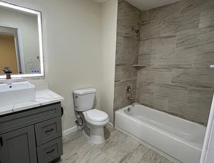 Photo - 355 N 18th St