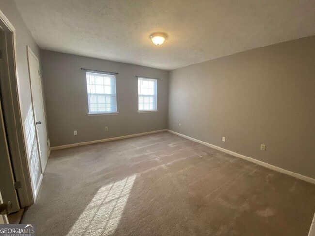 Photo - 110 Chalfont Dr