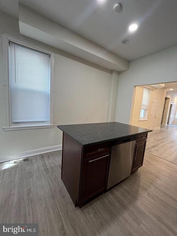 Photo - 2430 Carpenter St