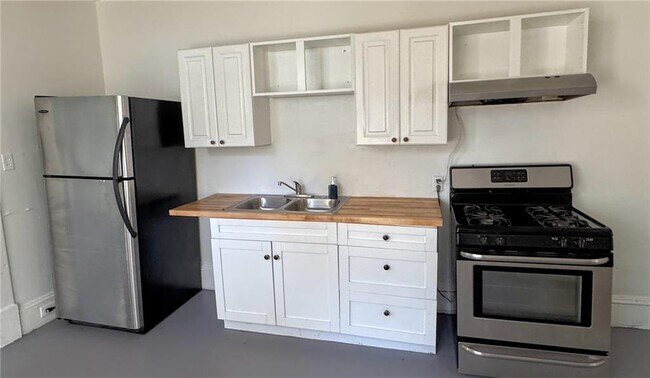 Photo - 3051 Wells St