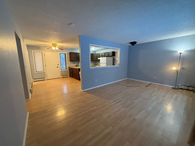 Photo - 2 bedroom / 2 car attached garage / North ...