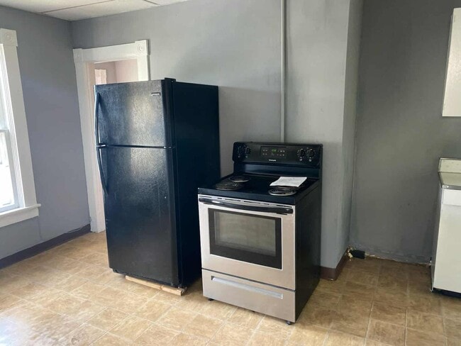 Photo - Rutland Apartments Unit 2