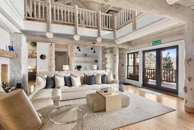 Photo - 1258 Juniper Hill Rd