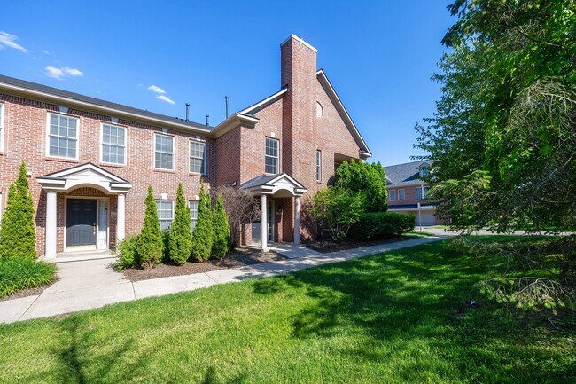 Photo - 5706 Hampshire Ln