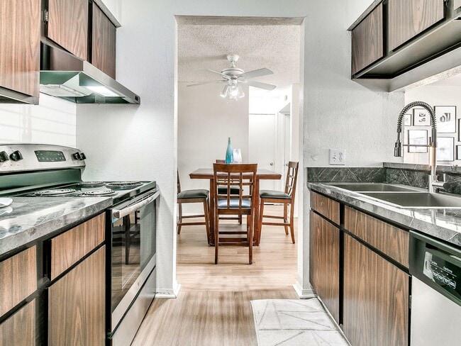 The Grove - Kitchen