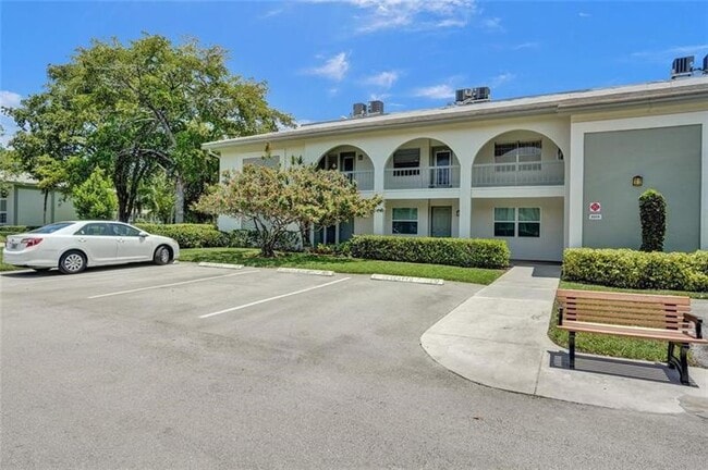 Building Photo - 1108 Bahama Bend Unit A1 Rental