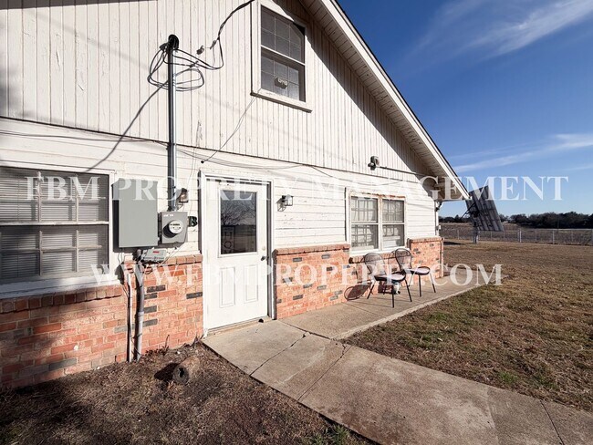 Photo - 2200 Country Club Rd Unidad B