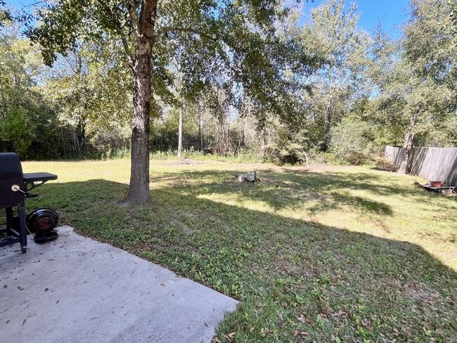 Photo - Large family rental available in Maple Hill