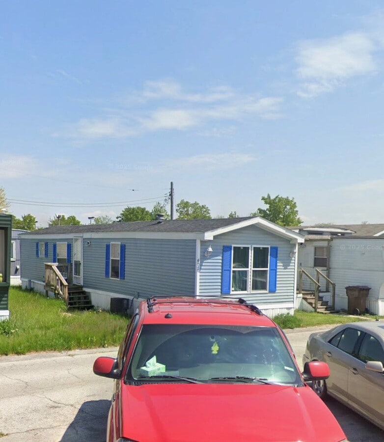 Photo - 3600 Sheffield Ave