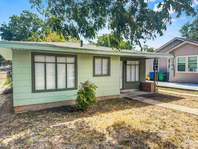 Photo - Olmos Unit 2016